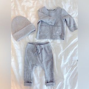 Baby Gap 3 - Piece Set 0-3 Months